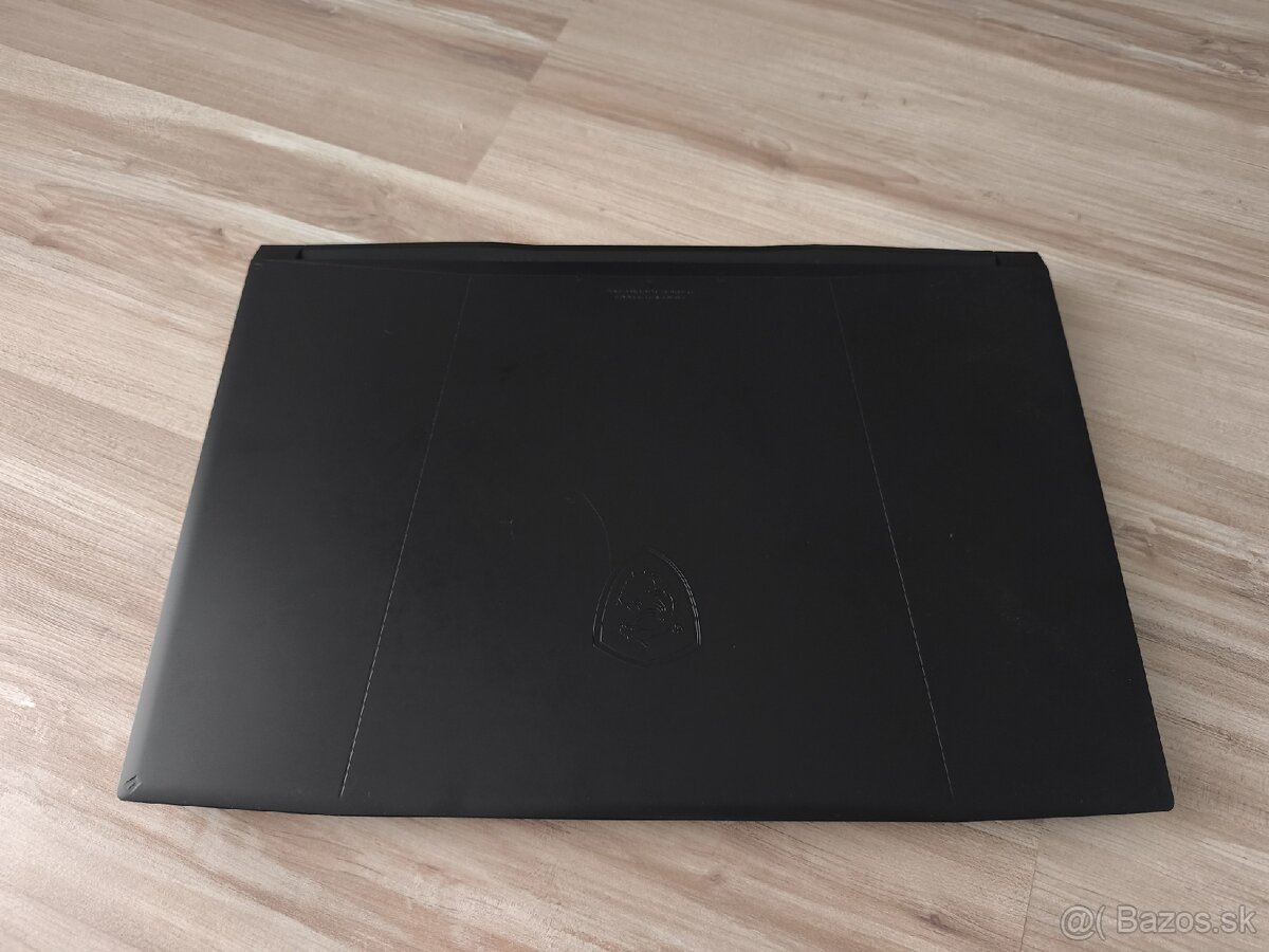 Predám notebook MSI Katana 17 B13V - 2