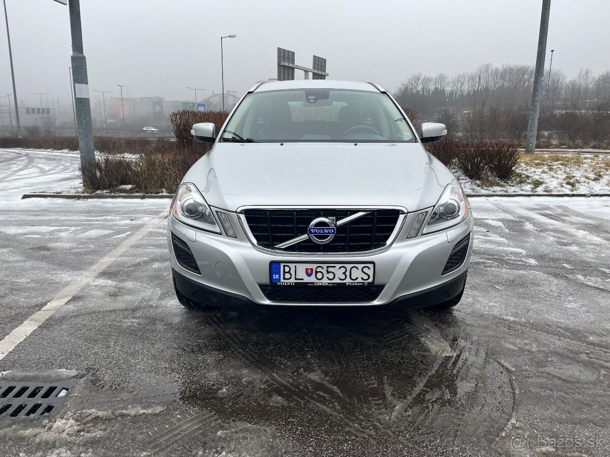 Volvo XC60 D3 AWD Summum - 1. Majiteľ, TOP stav - 2