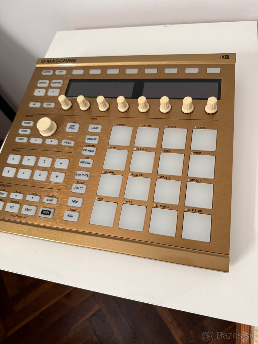 Native Instruments Maschine MkII Sampler, Gold edition - 2