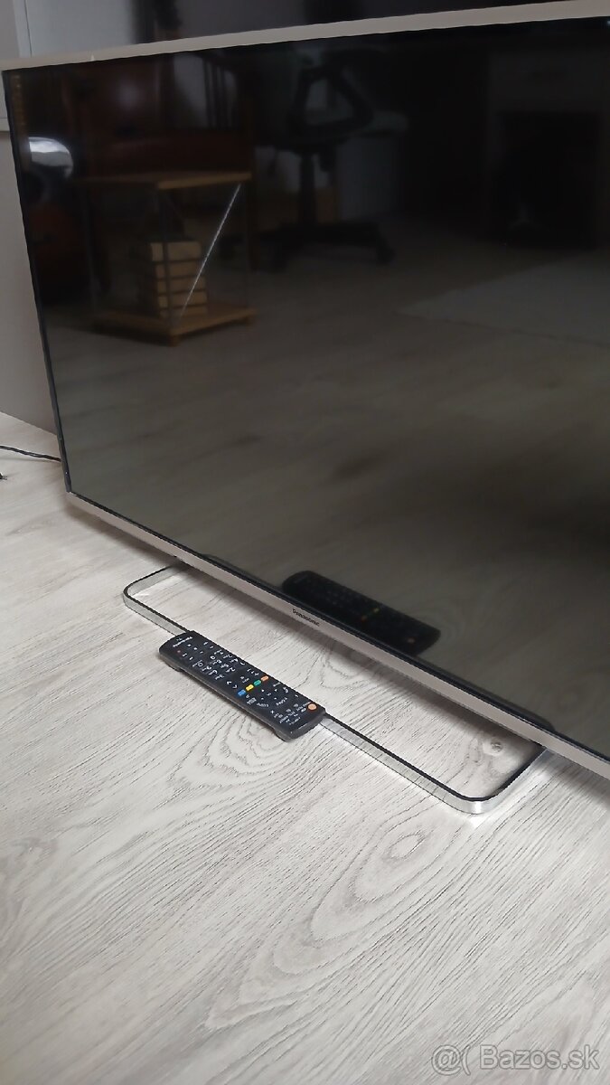 Panasonic TX-42AS650E Televízor - 2