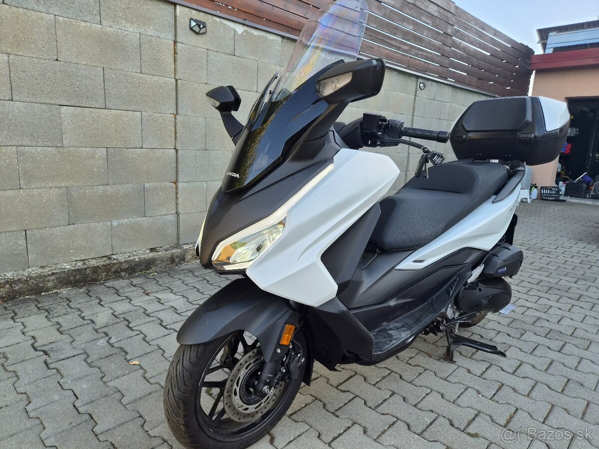 Honda Forza - 2