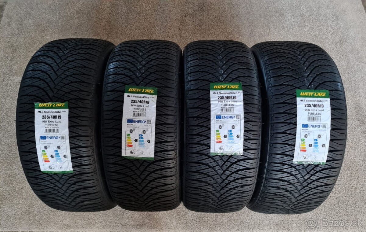 235/40R19 celoročné - 2