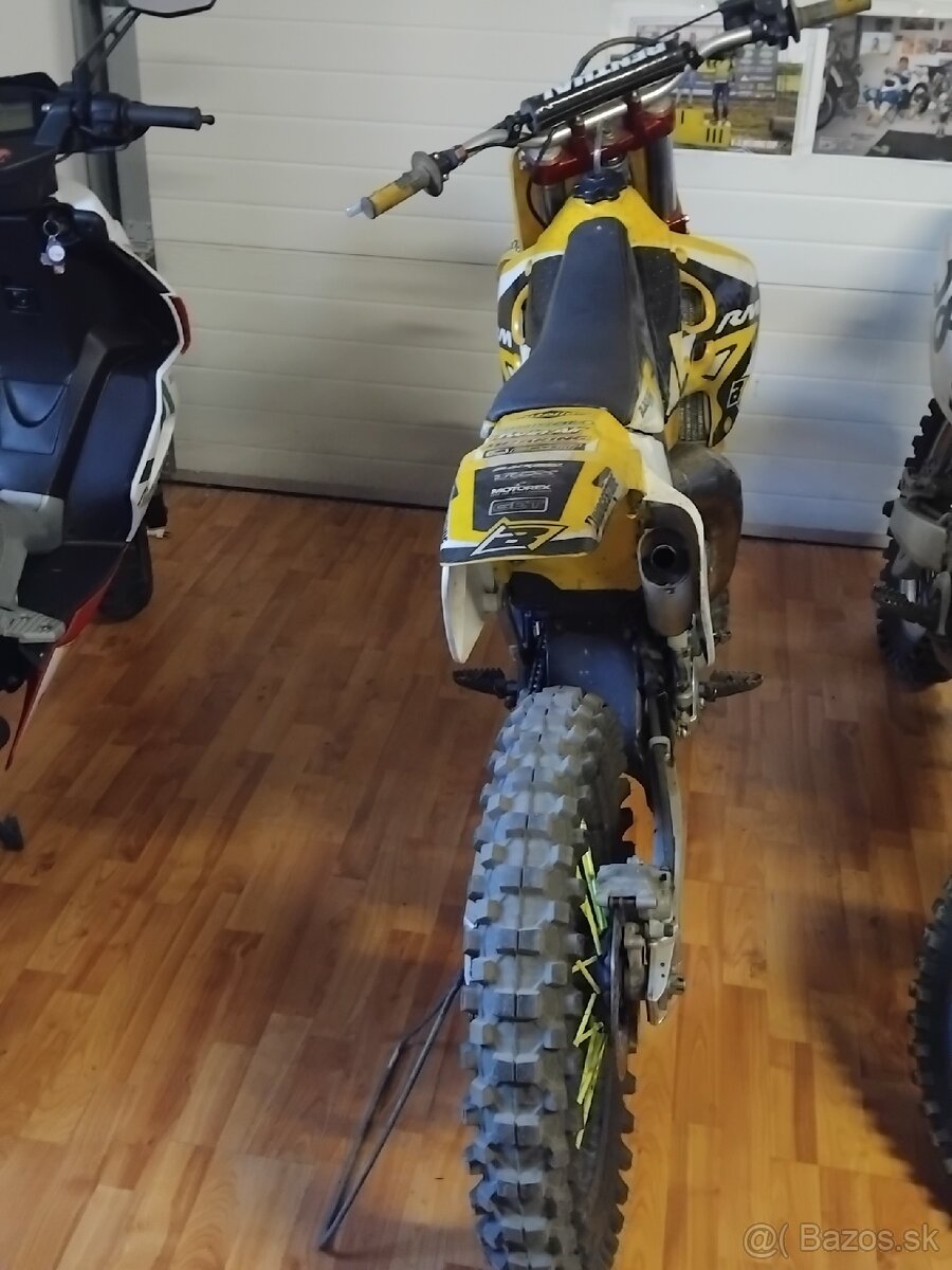 Suzuki RM - 2