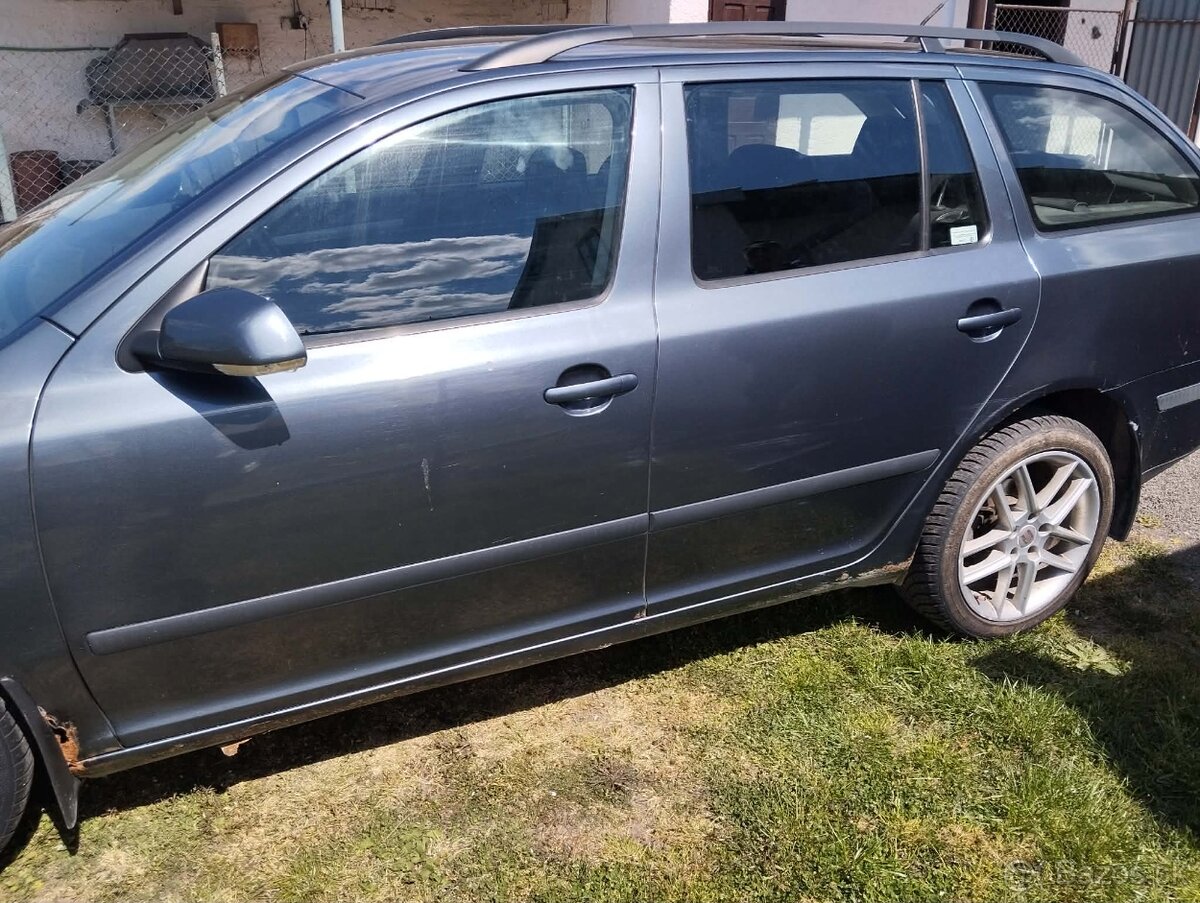 octavia combi 1.9 tdi 77kw bxe 4x4 - 2
