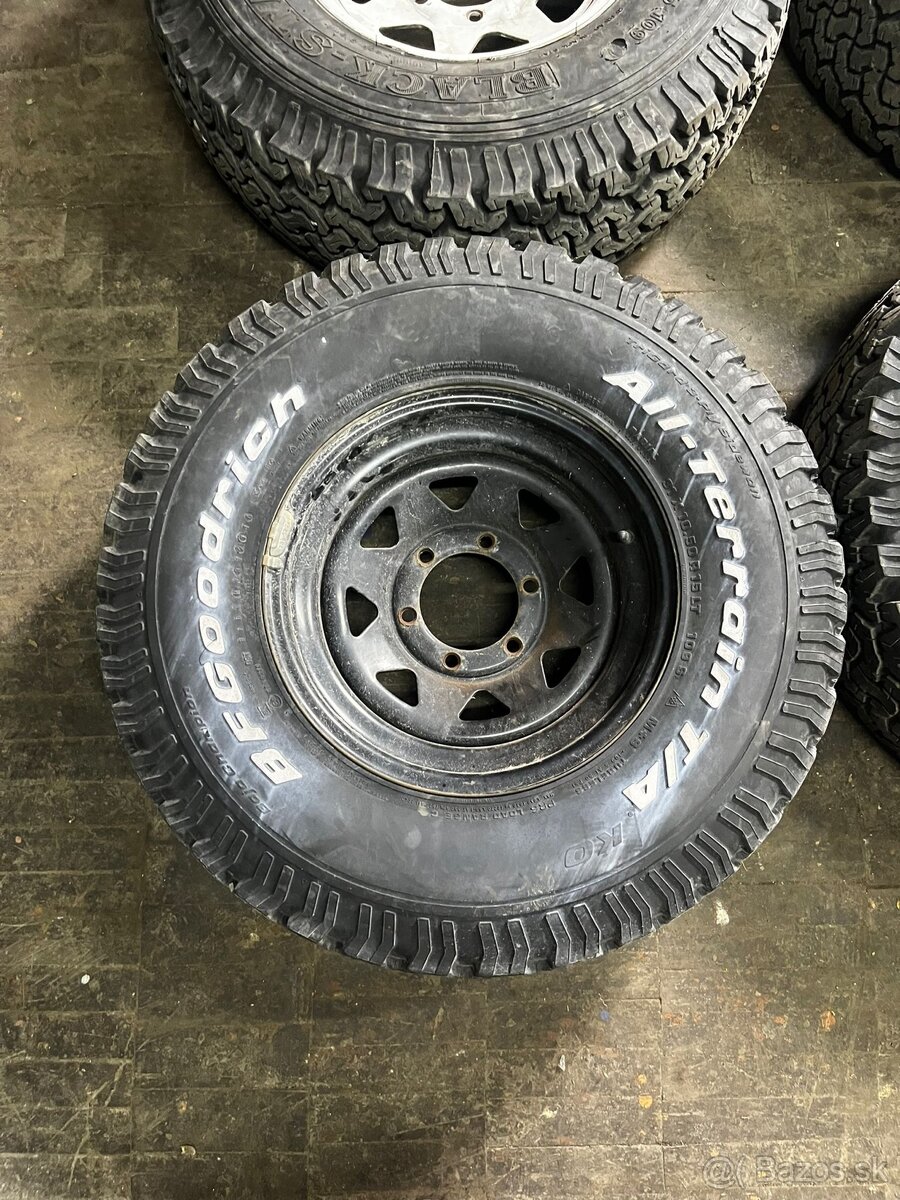 Predám bfgoodrich 31x10,5 r15