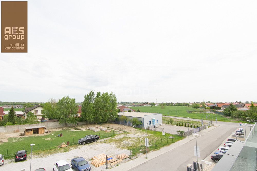 PREDAJ, POZEMOK 833 m2, MOST PRI BRATISLAVE - 2