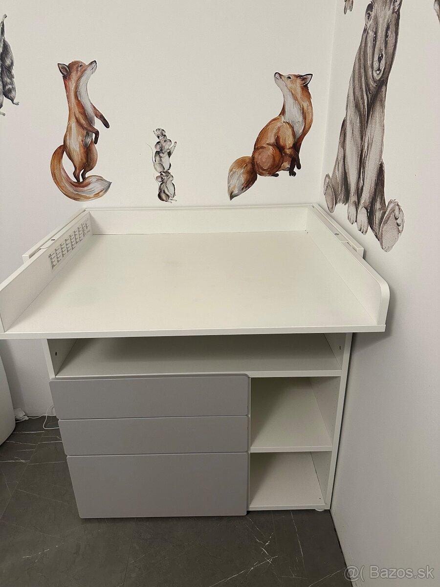 Prebaľovací pult - 2