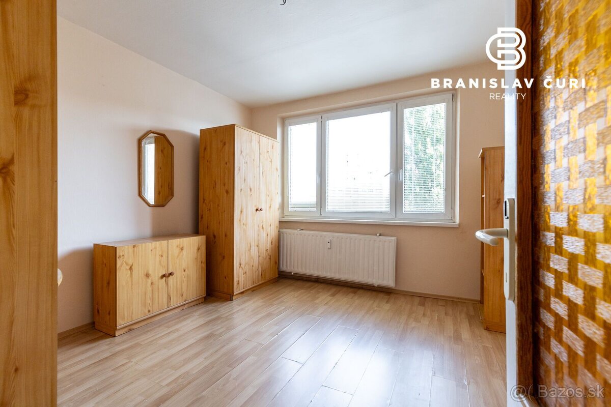 REZERVOVANÉ - PREDAJ 3-IZBOVÉHO BYTU V PÔVODNOM STAVE - Palá - 2