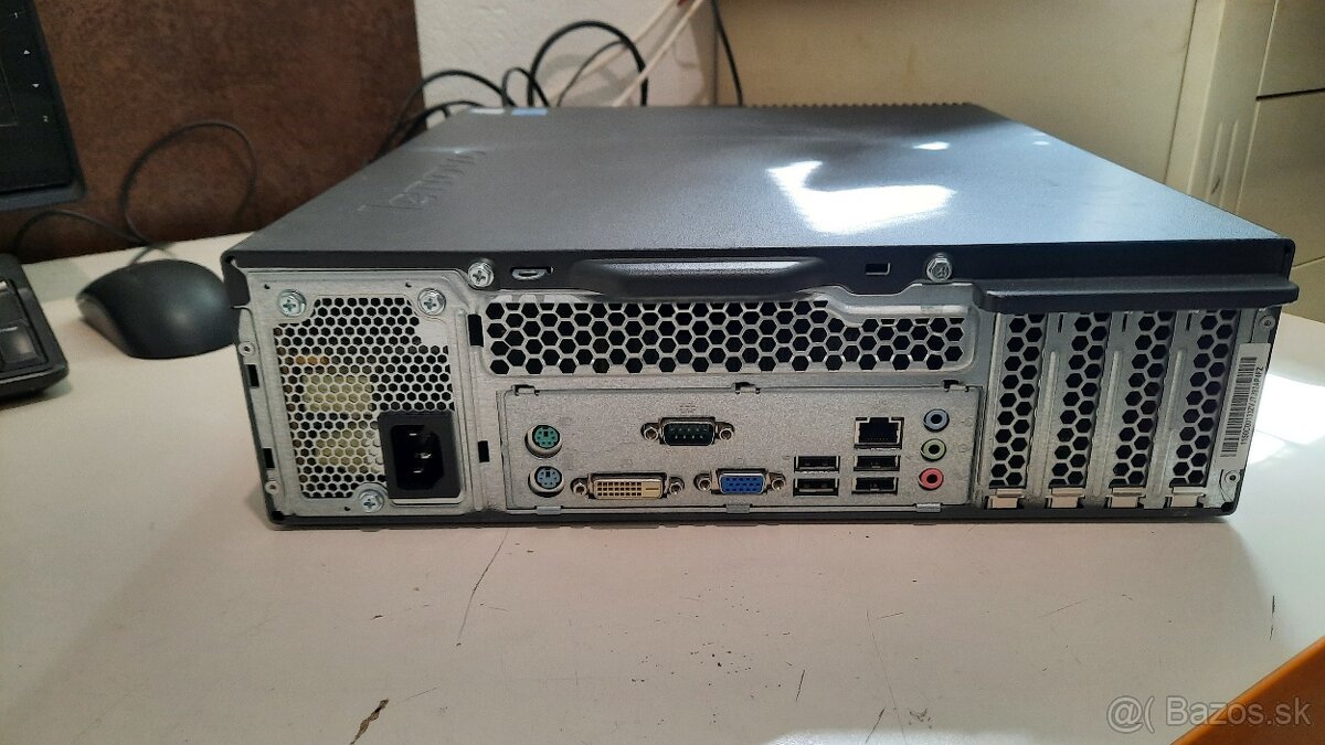 Predám PC Lenovo ThinkCentre M72e/Windows 10 Pro 64-bit SK. - 2