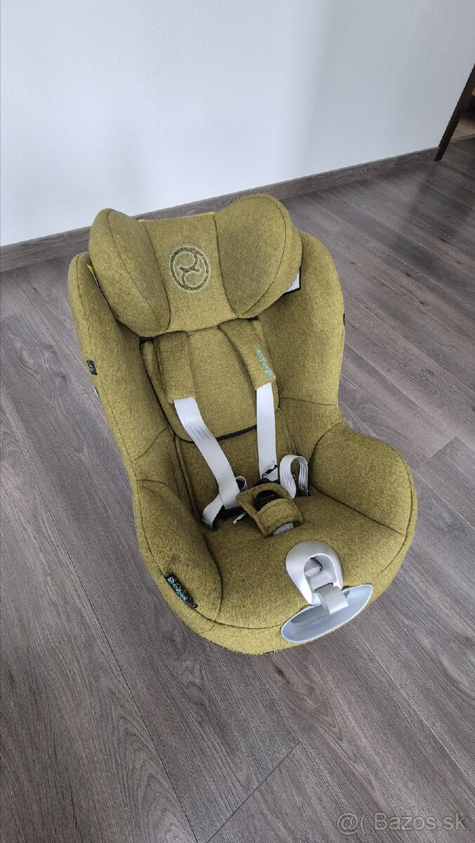 Cybex autosedacka + isofix otocna zakladna - 2