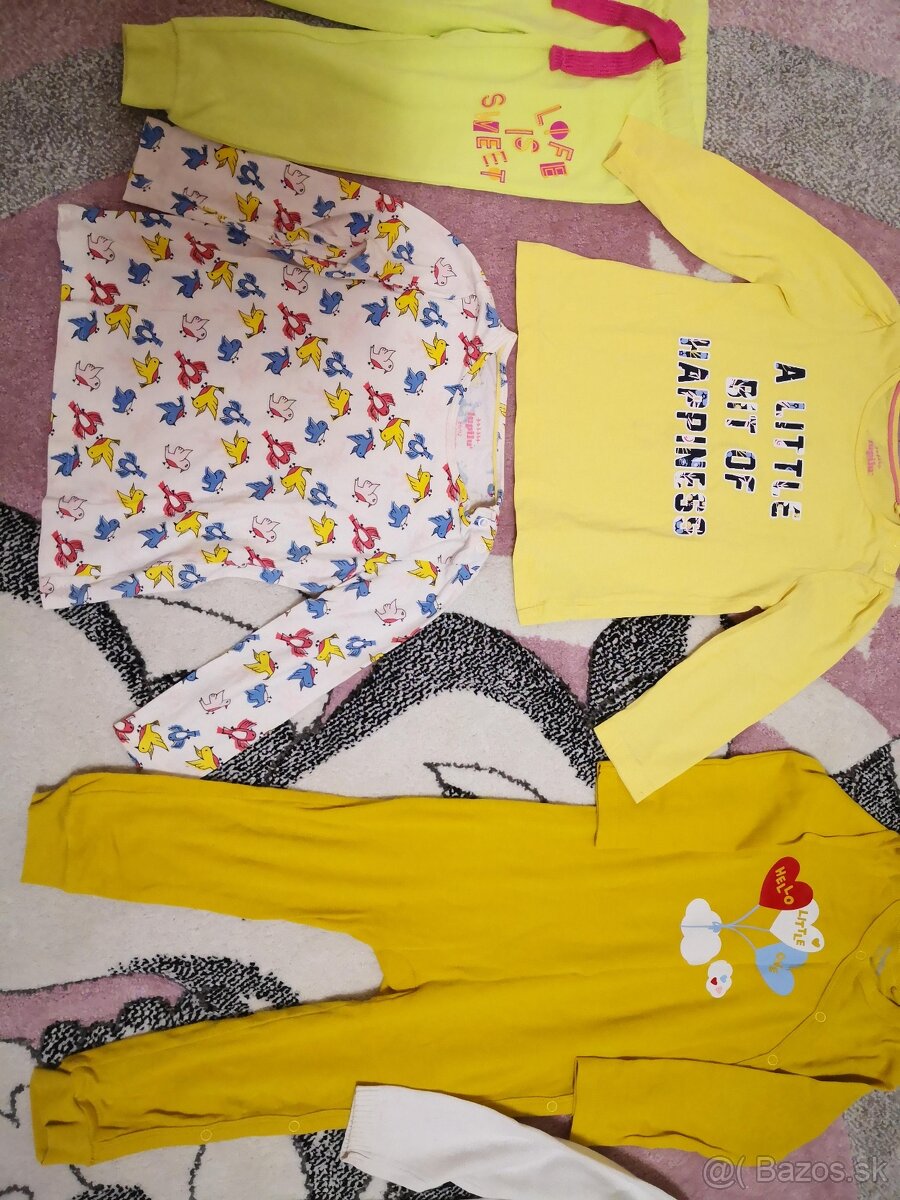 Balík 86/92 a 92 tepláky, tričká, pyžamko, svetrík - 2