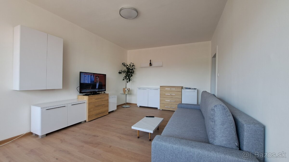 Prenájom 2i bytu v centre - 2