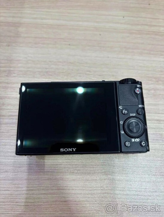 Sony Cyber-Shot DSC-RX100 Mark III - 2