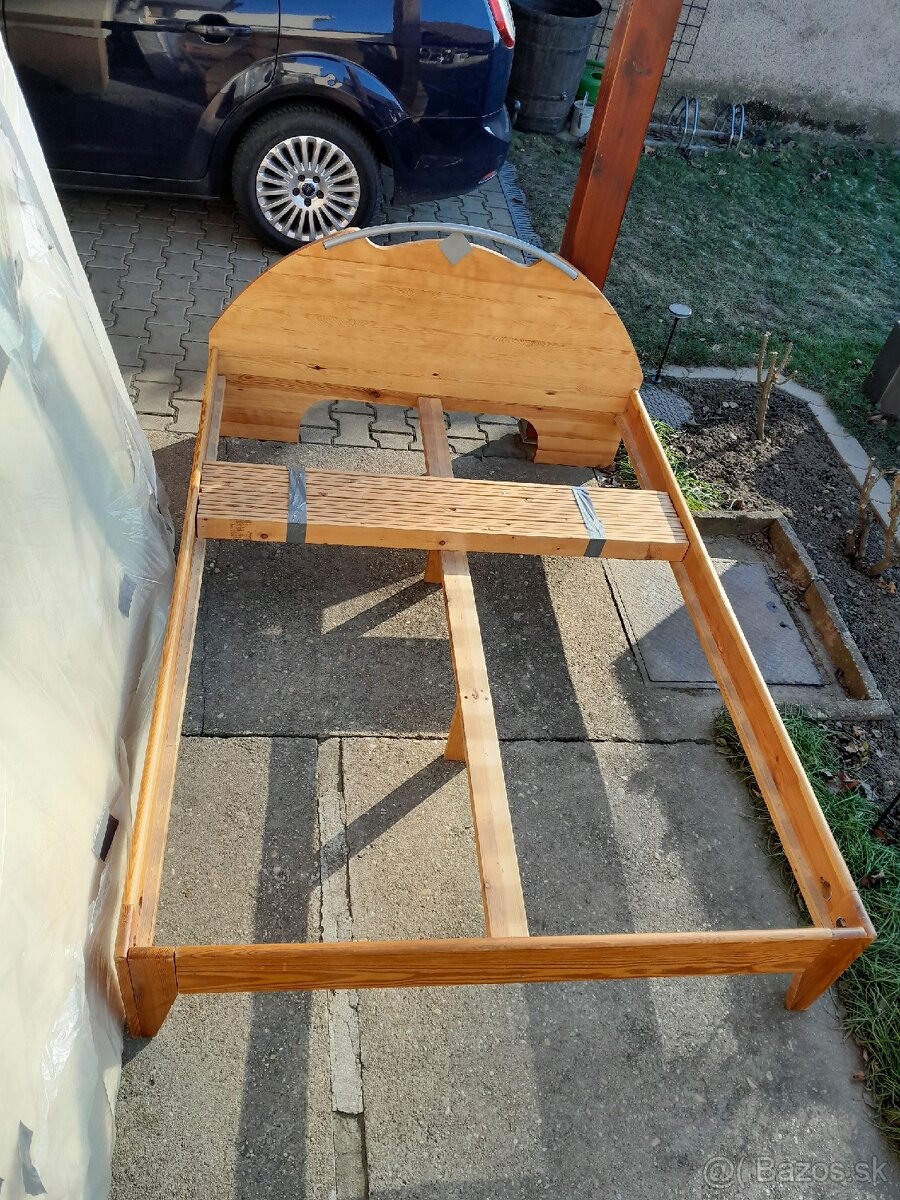 Manželska posteľ 140x200cm - 2