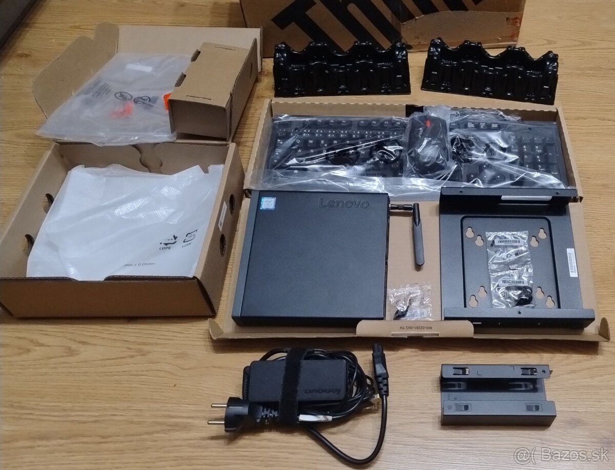 Lenovo ThinkCentre M720q Tiny-Mini PC,i5,16GB RAM, 500GB SSD - 2