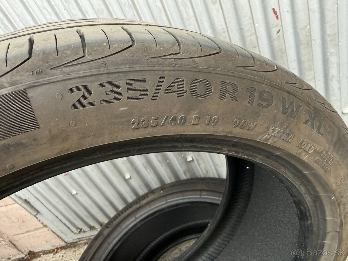 2ks Letne pneumatiky CONTINENTAL 235/40 R19 - 2