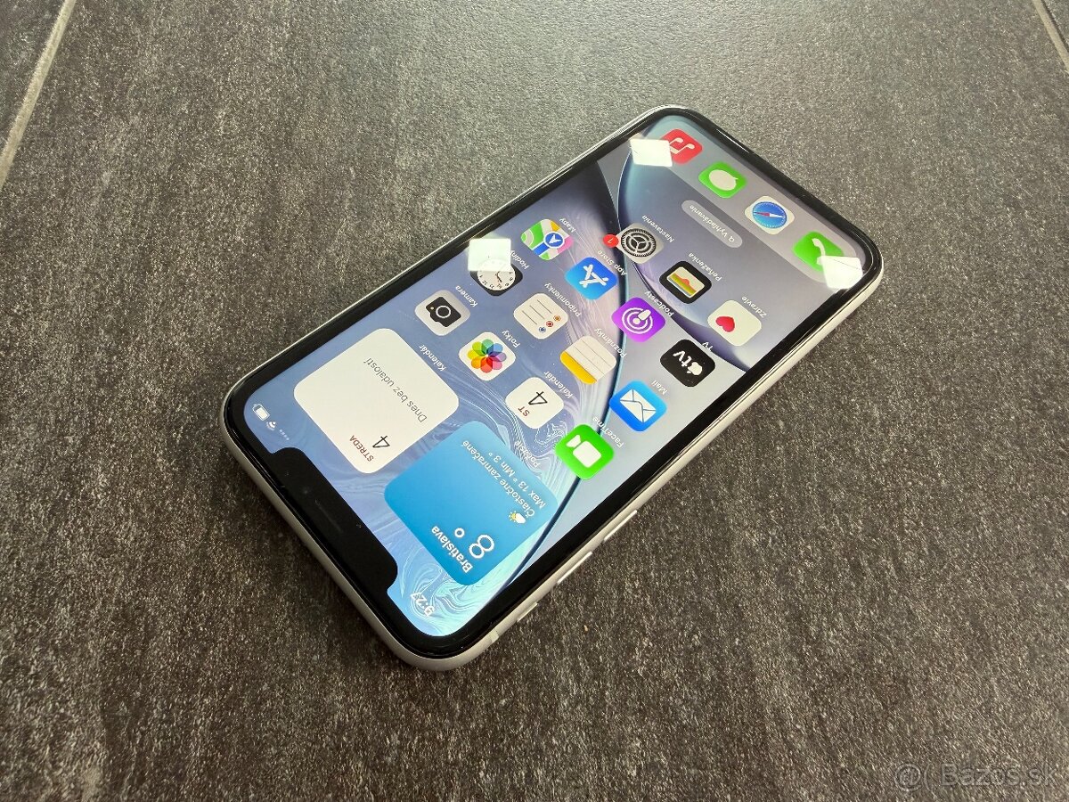 Apple iPhone XR 64 GB v bielej farbe White - 2