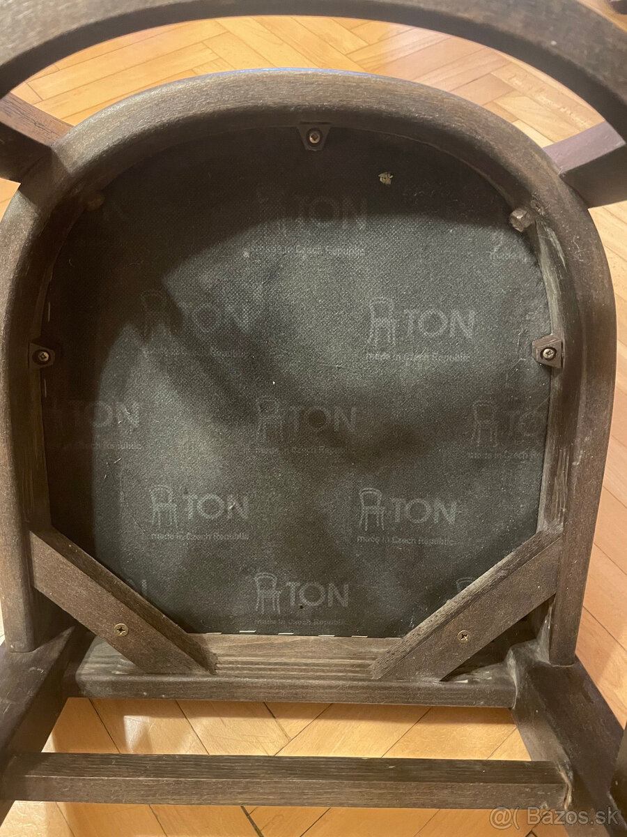 Predám 4 stoličky značky Ton - 2