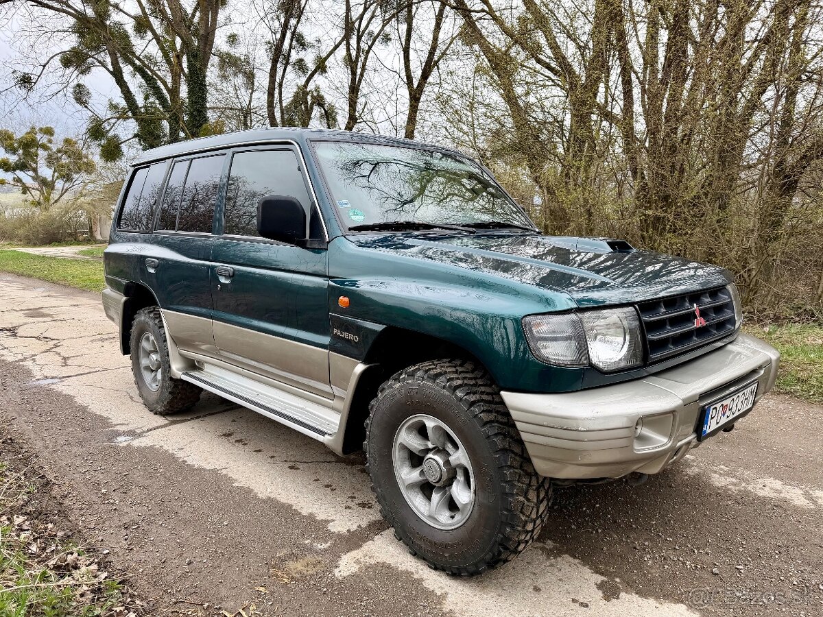 Mitsubishi Pajero 2.5 TD GLS - 2