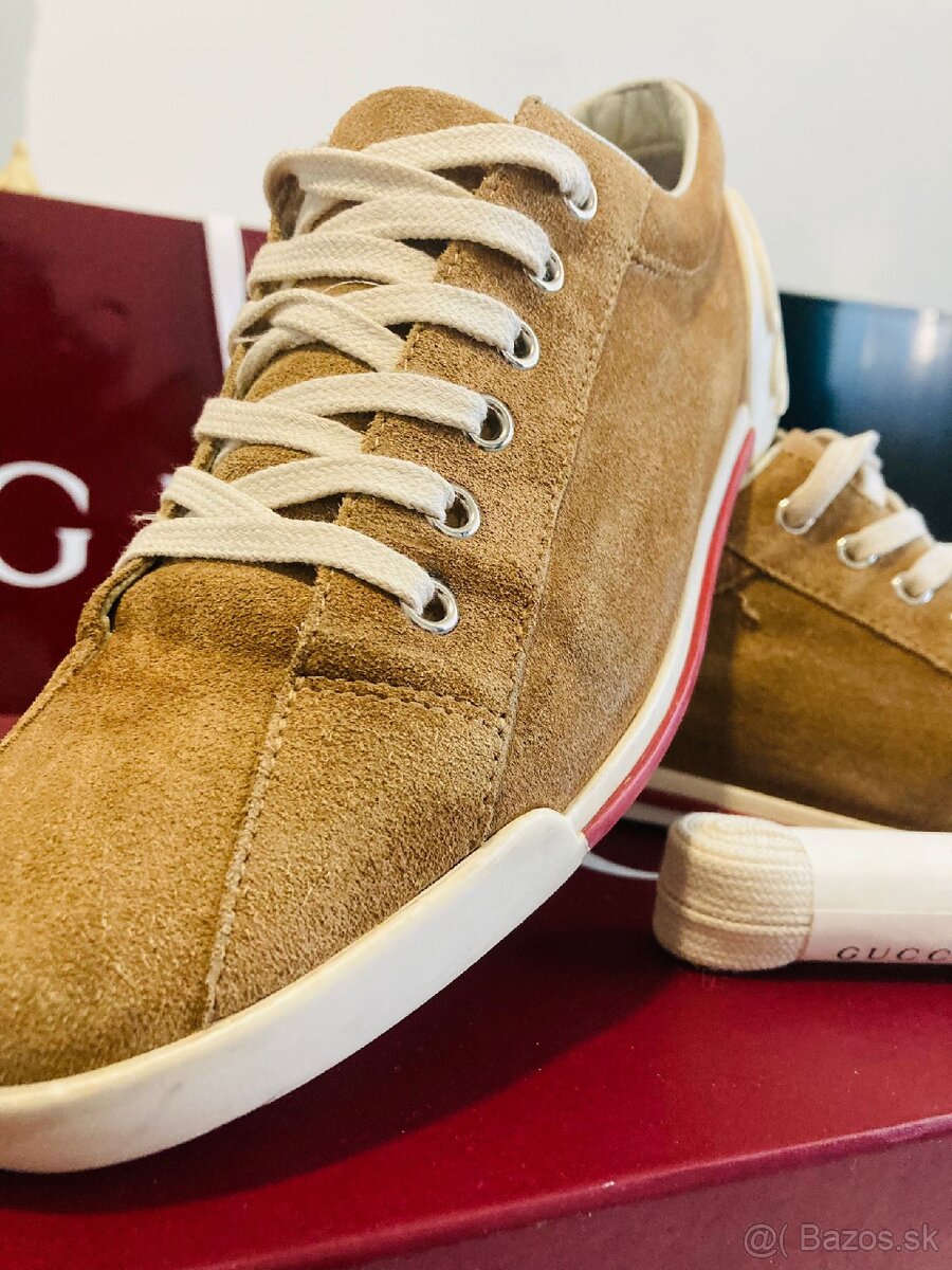 Gucci Camel Suede - 2