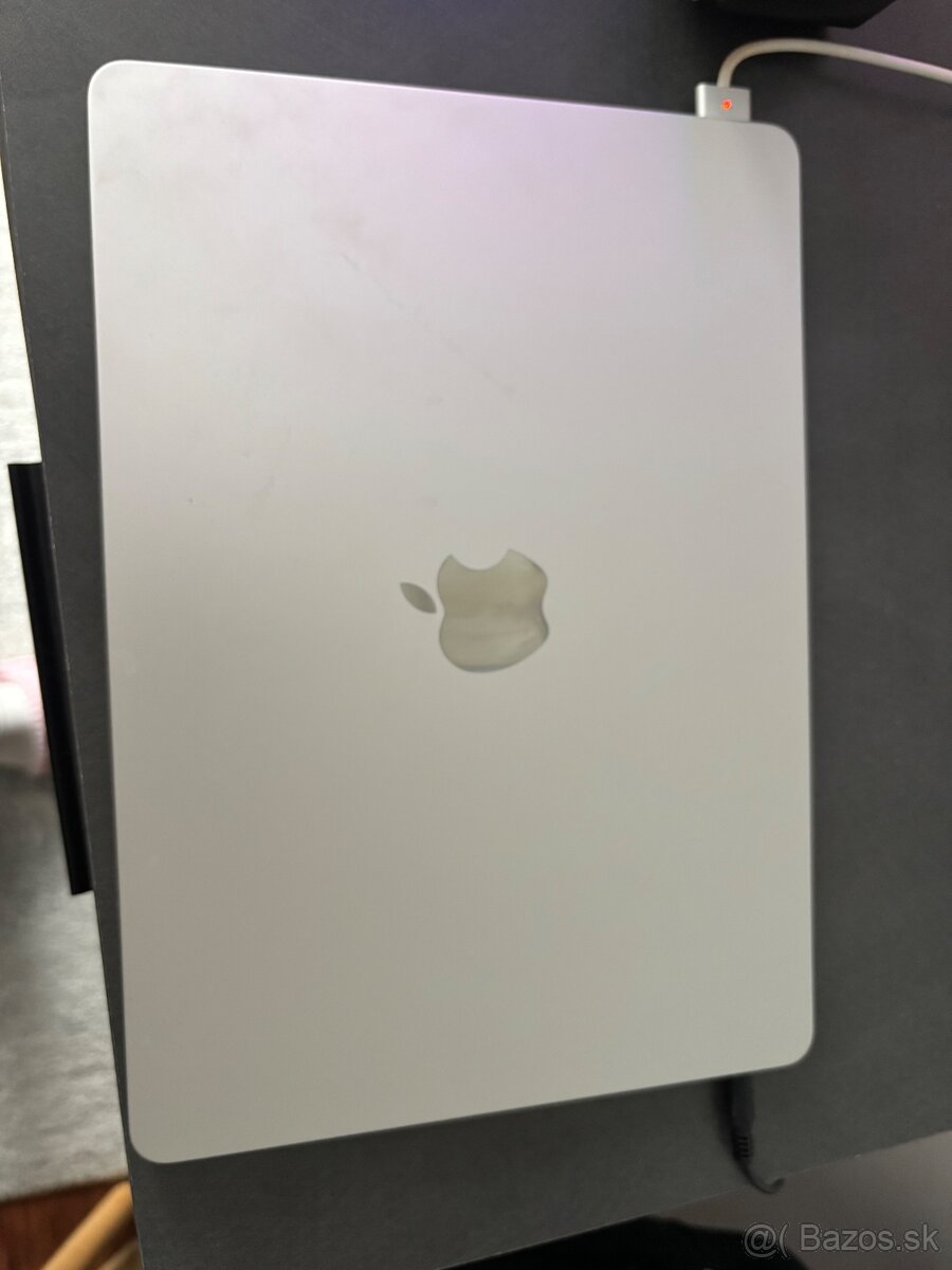 MacBook Air 13 M4 - 2