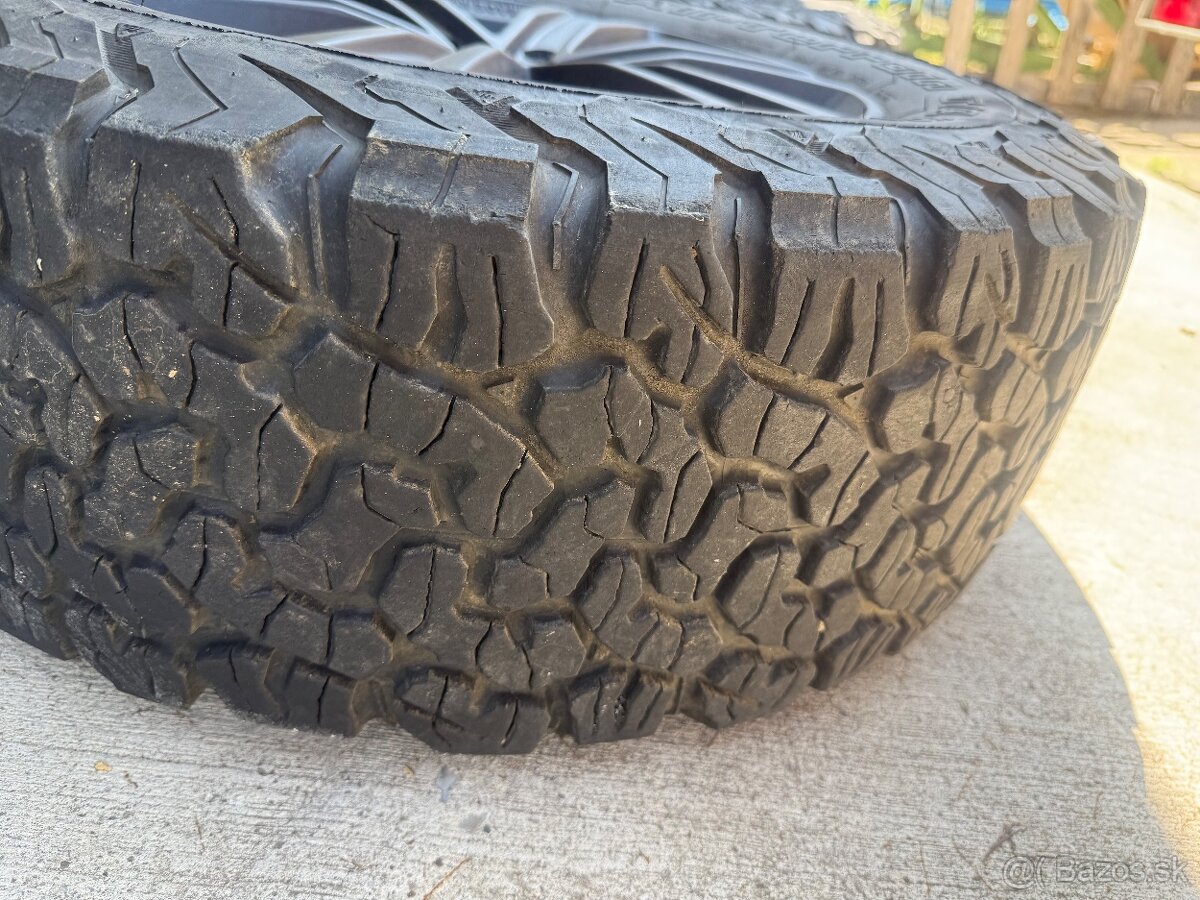 BF Goodrich 17” + MAK disky Toyota Hilux