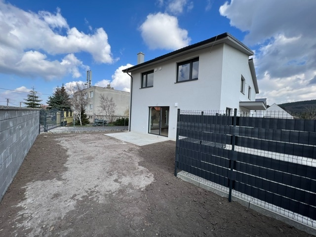 Novostavba Rodinný dom v Štandarde v obci Plavecký Mikuláš - 2