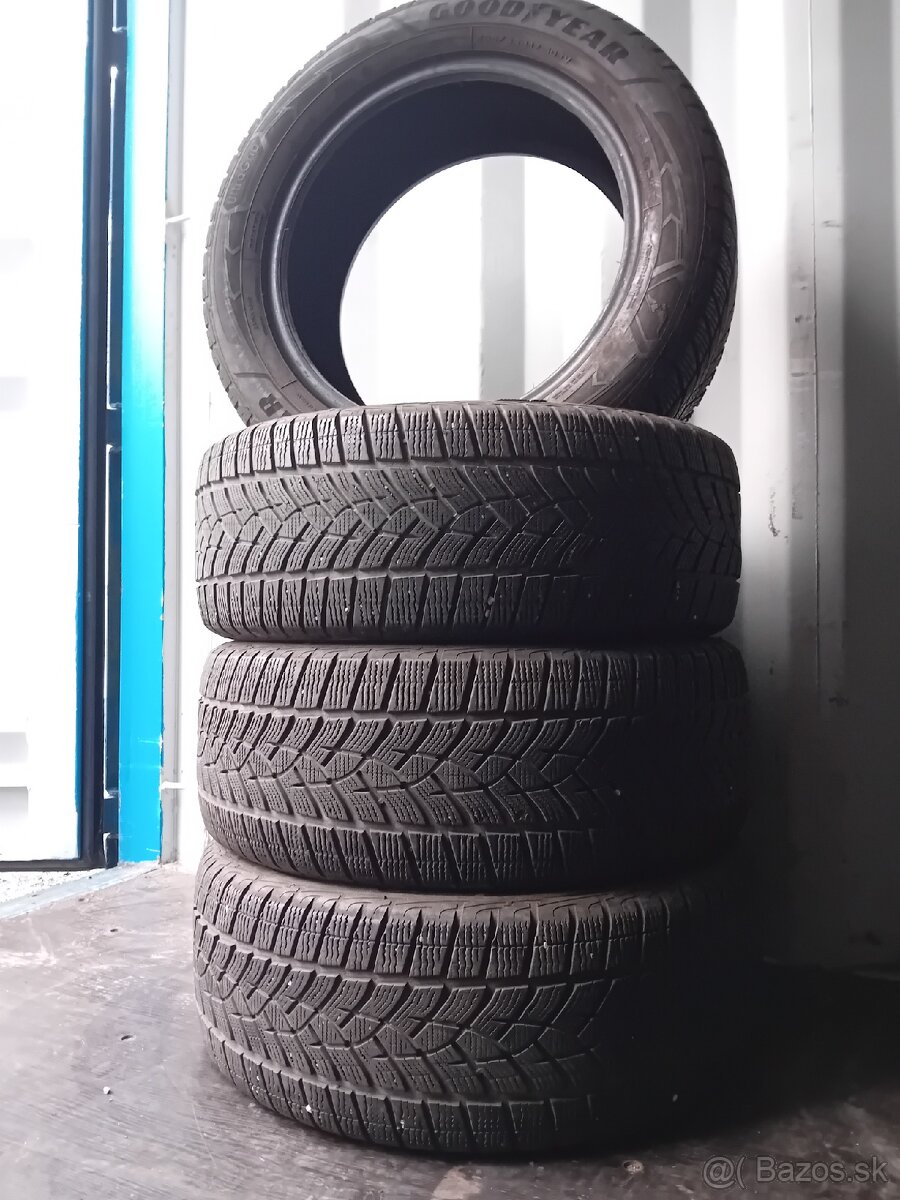 235/55R17 zimné pneumatiky Goodyear - 2