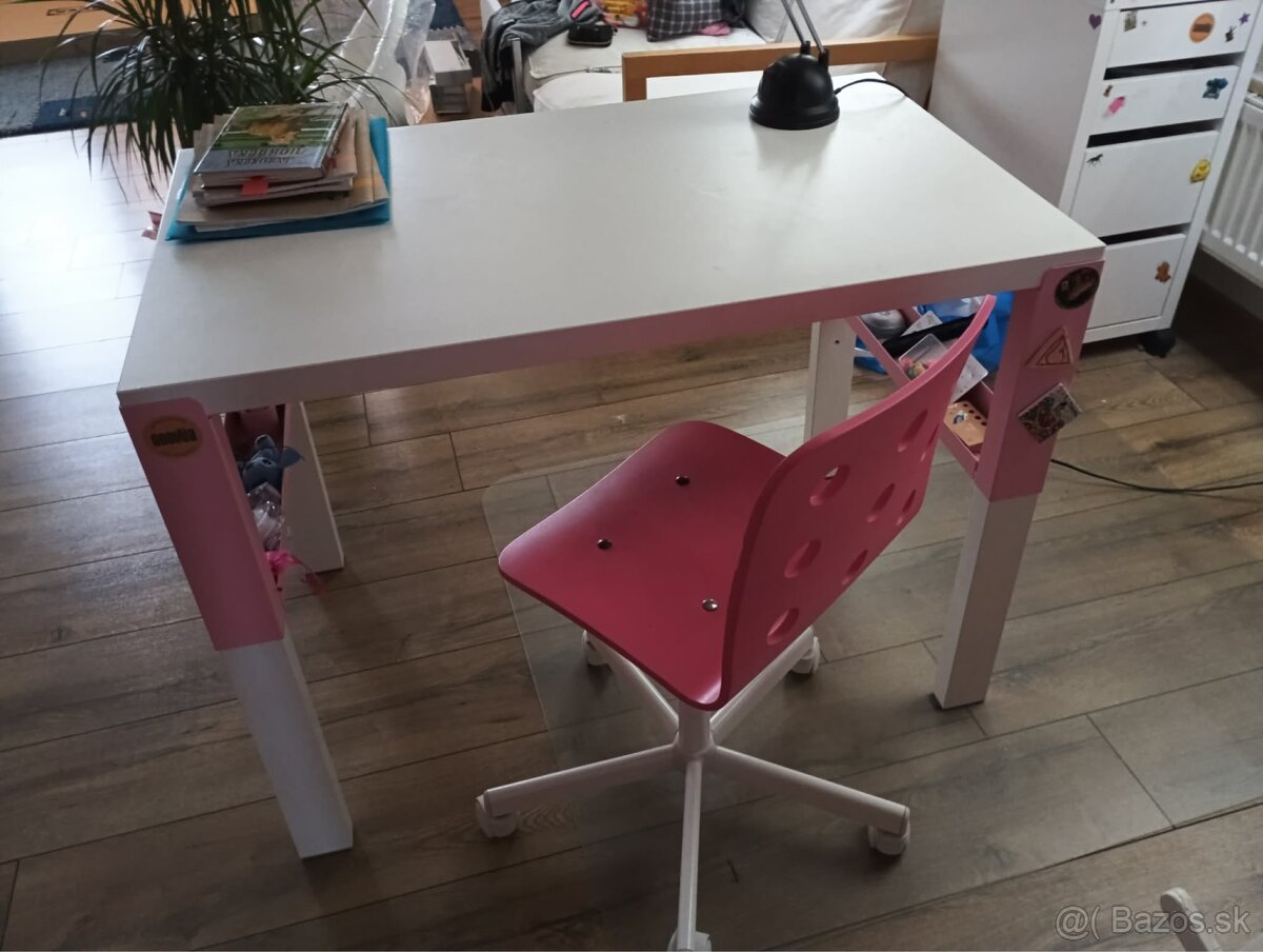 Písací stôl a stolička - 2
