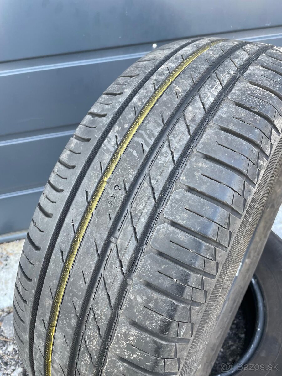 NOKIAN 245/70 R16 2ks + 1 - 2