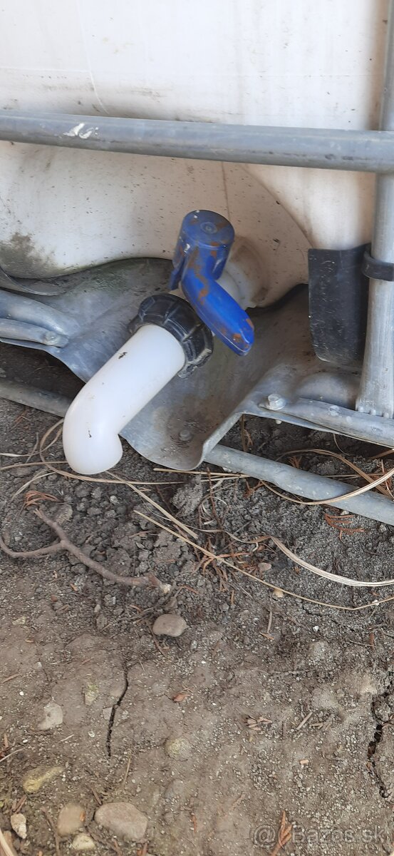 IBC kontajner 1000 l - 2