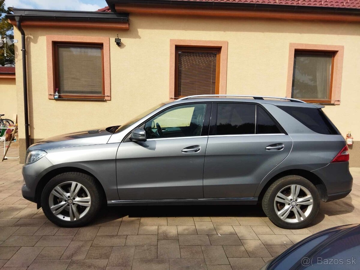 Na predaj Mercedes ML 350 - 2