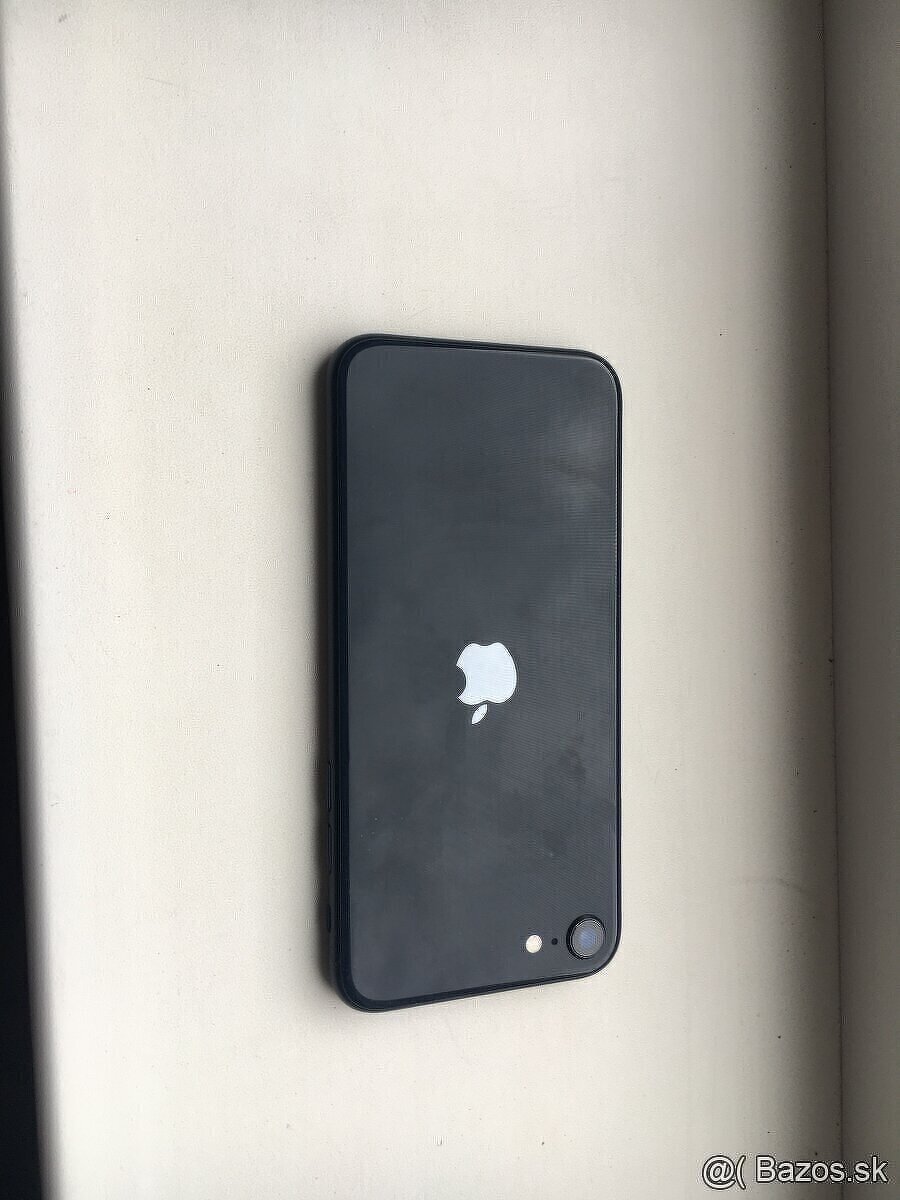 -‘.Predam IPhone Se 2020 64GB - 2