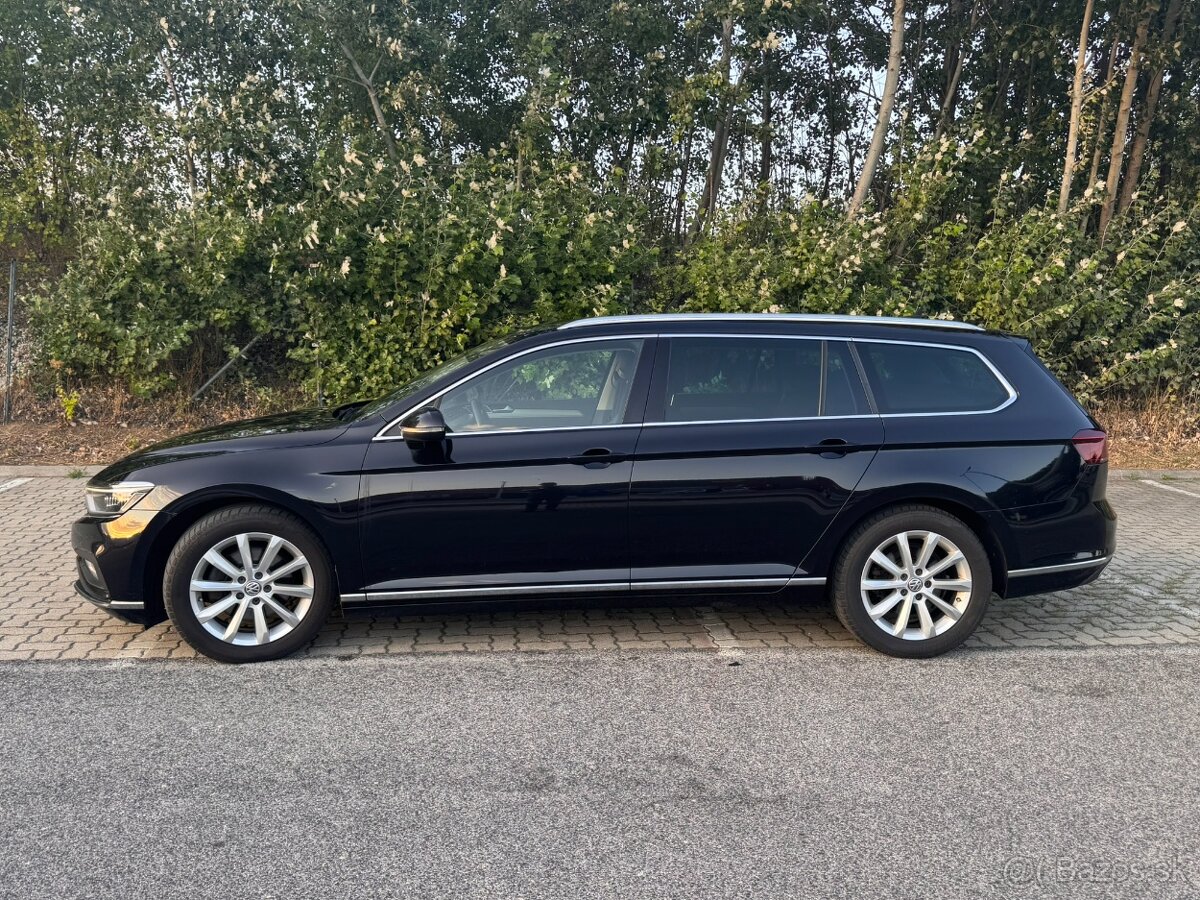 Volkswagen Passat Variant 2.0 TDI EVO DSG - 2