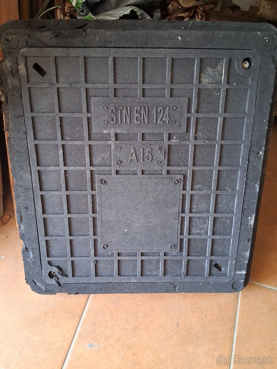 Plastový poklop - 2