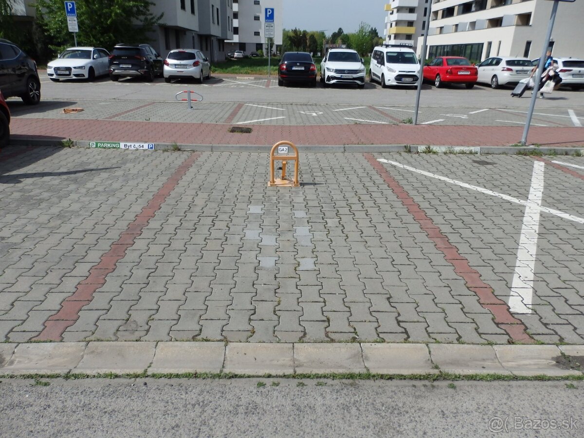 Vonkajšie parkovacie miesta o výmere 13m2, 12m2 v Galante - 2