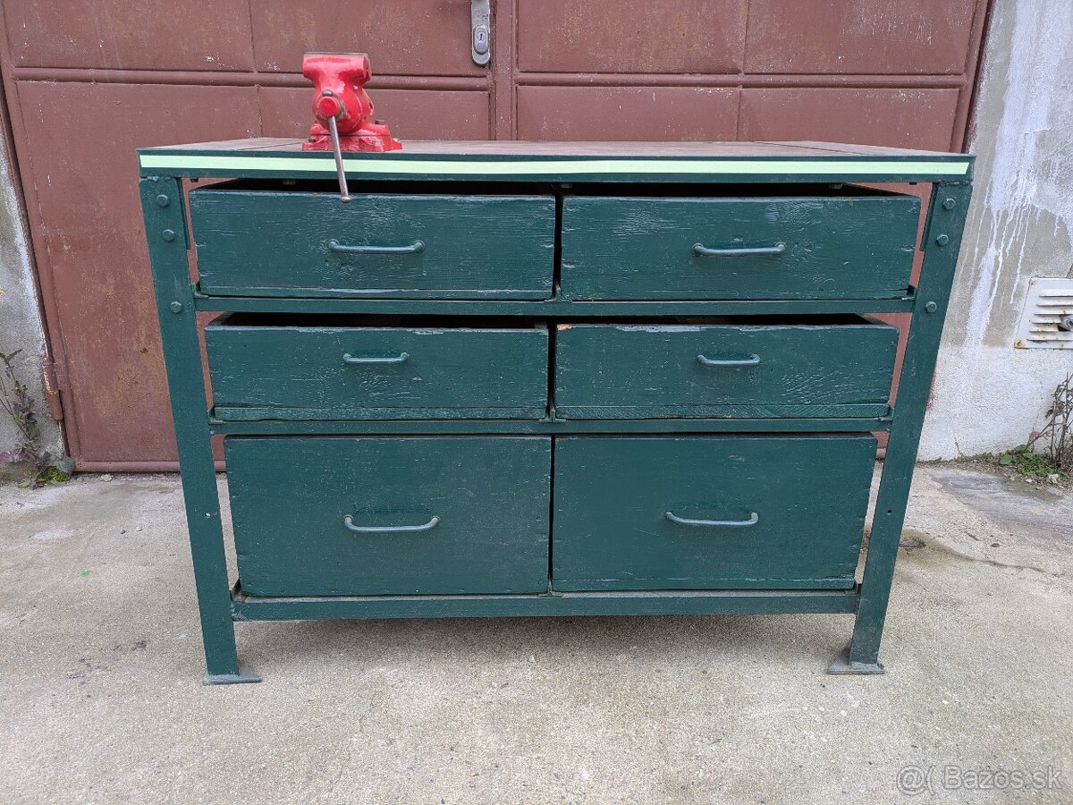 Pracovný dielenský stôl so zverákom York - 2