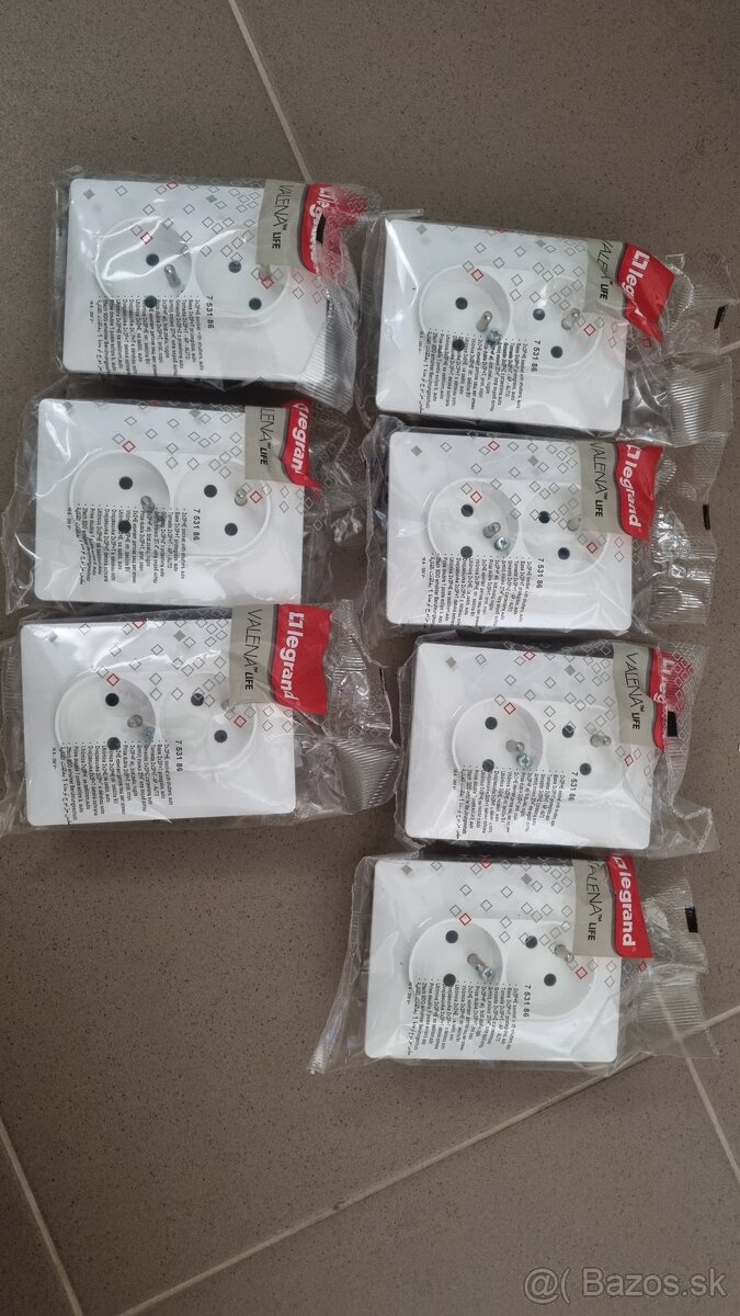 Dvojzasuvka Legrand valena life - 2