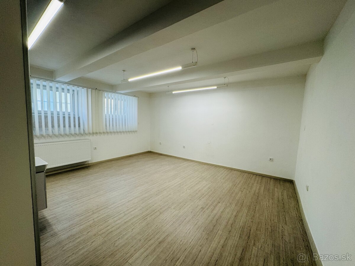 Obchodno-kancelársky priestor na prenájom v centre Žiliny - 2