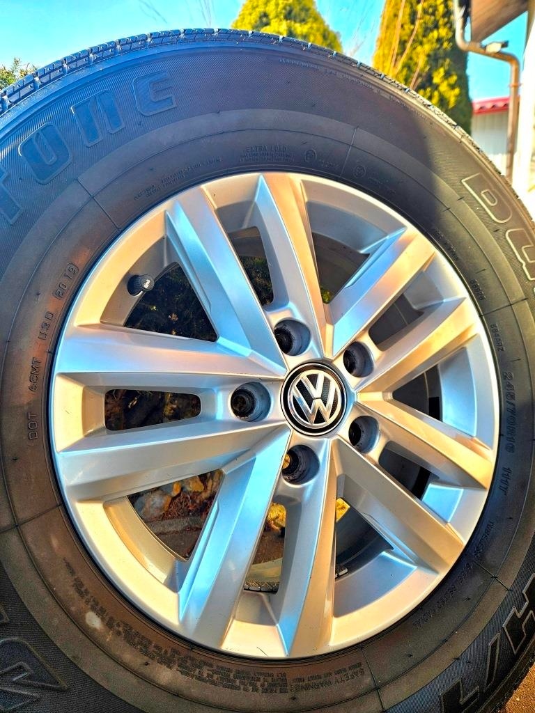 Alu R16 5x120 orig. VW AMAROK + letné 245/70 R16 - 2