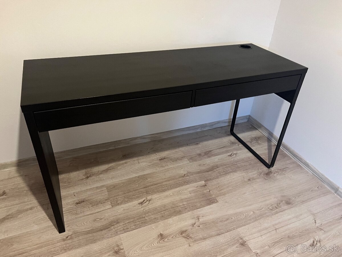 pracovny stol - 2