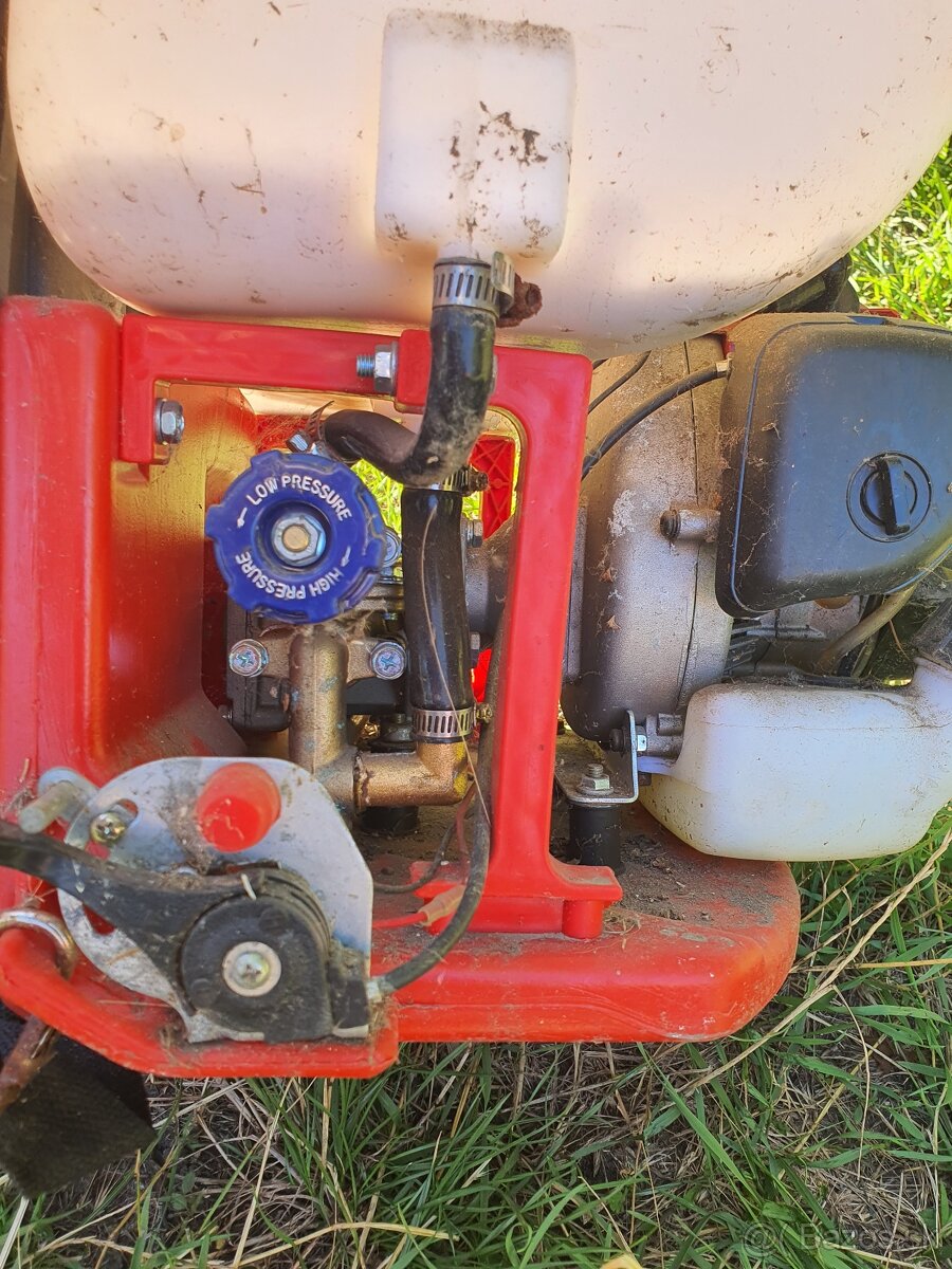 Motorovy postrekovac - 2