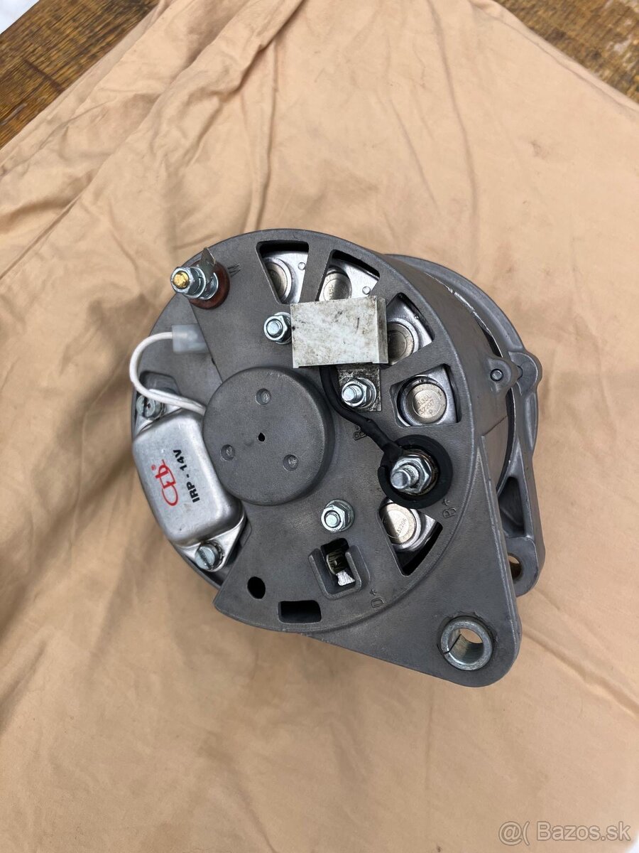 alternátor na Zetor Major - 2