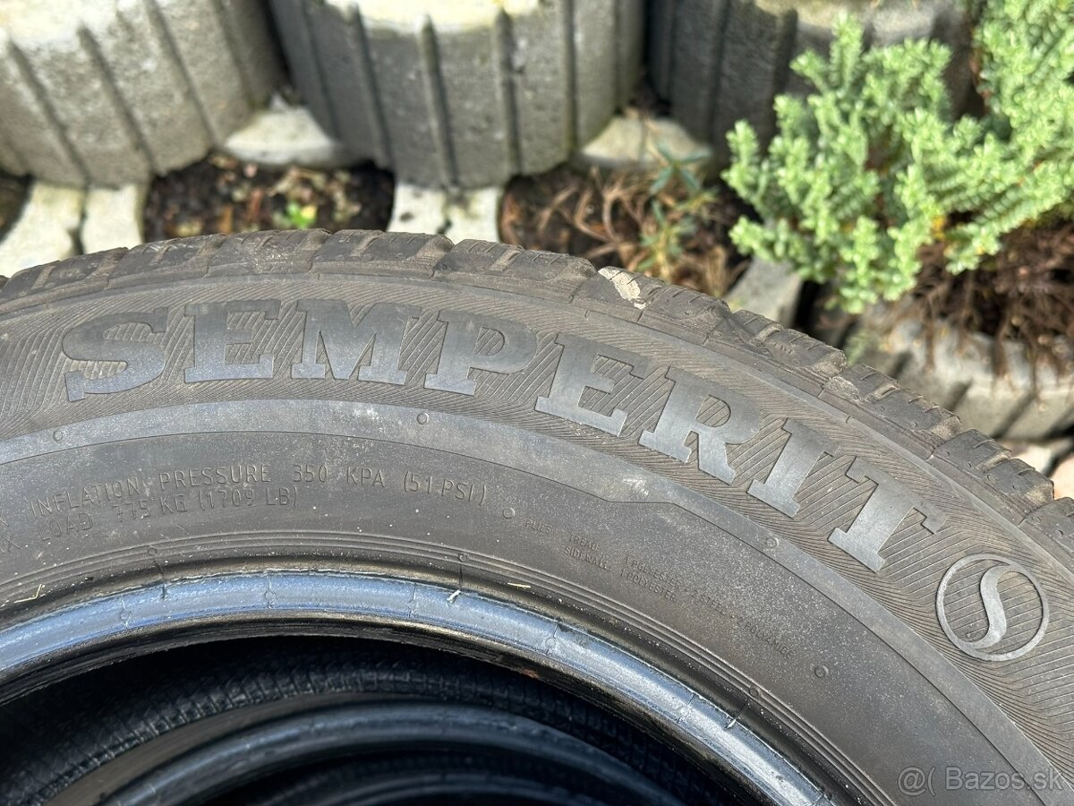215/60 R16 - 2