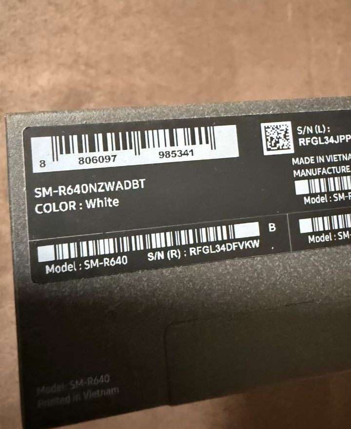 Samsung Galaxy Buds4 Pro - 2