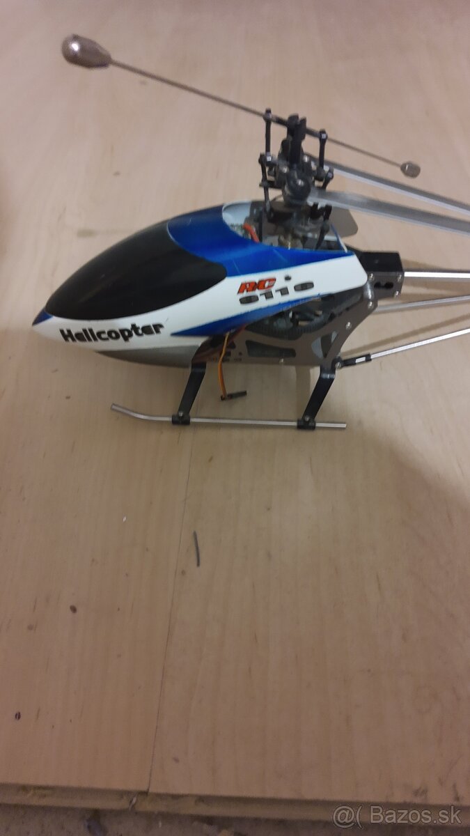 RC model vrtulníka DH - 2