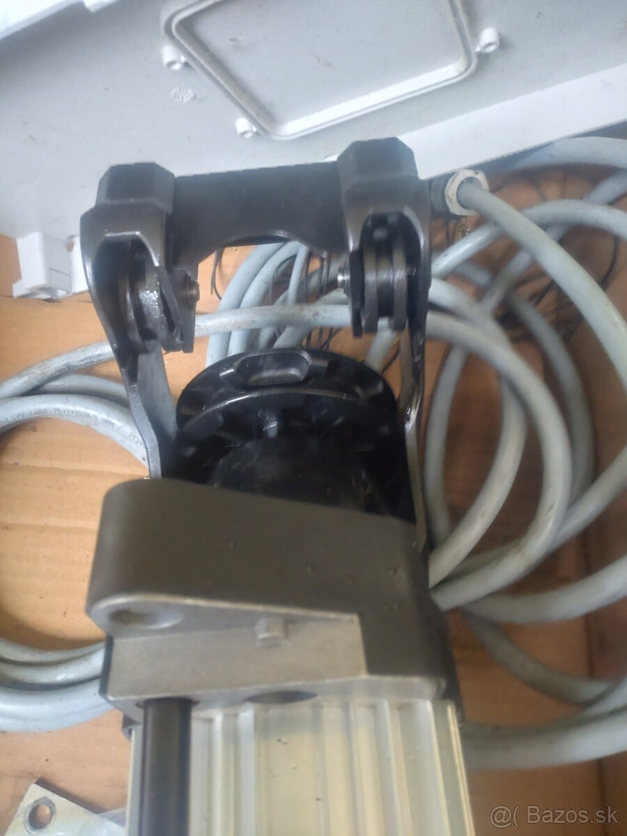 motor priemyselnej brány - 2