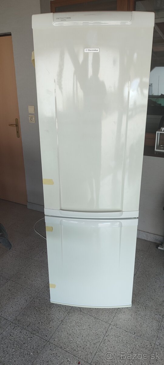 Chladnička s mrazničkou Electrolux - 2