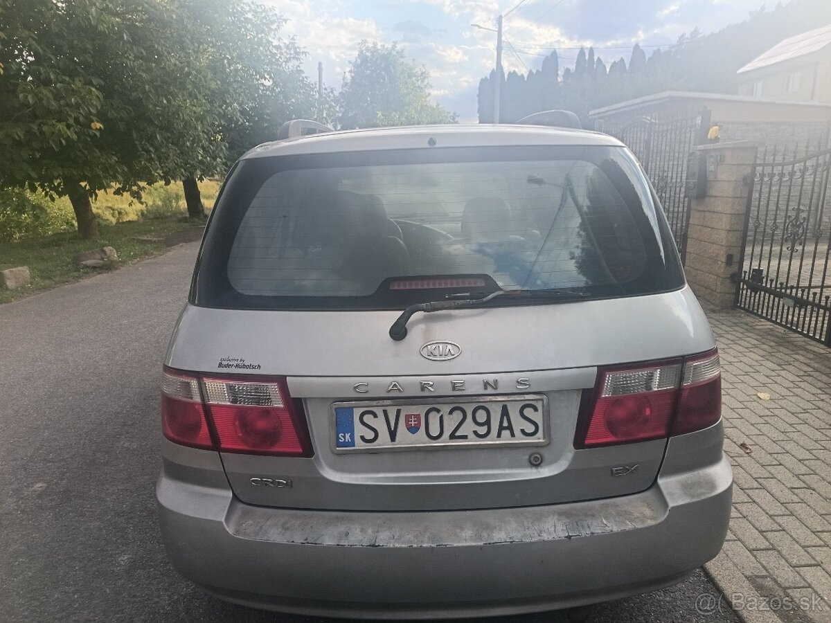 Kia carens - 2