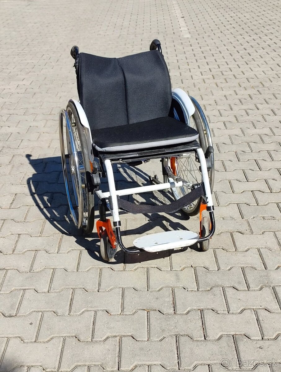 invalidný vozík - 2